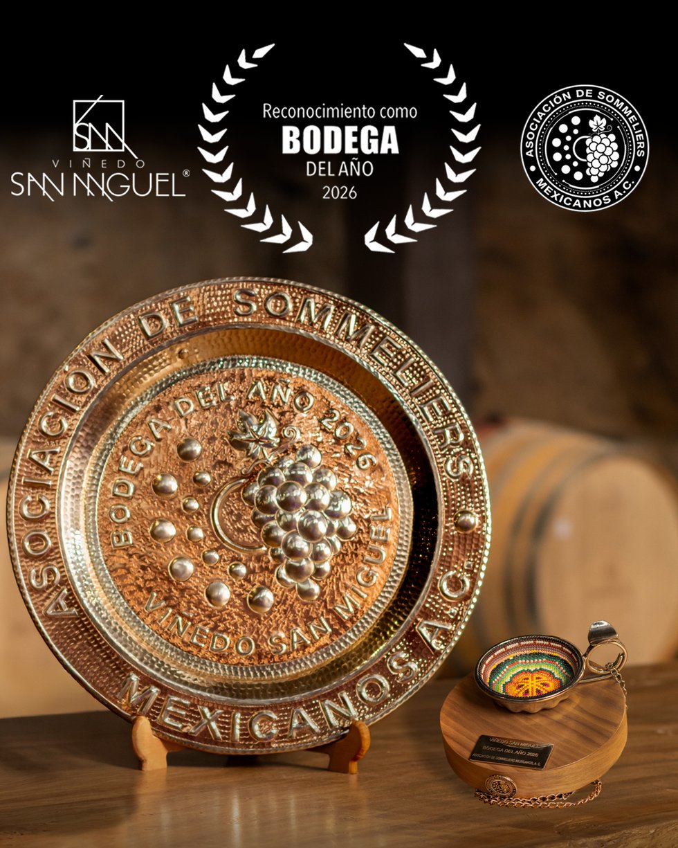 BODEGA DEL AÑO VERTICAL_ FINAL.jpg BODEGA DEL AÑO VERTICAL_ FINAL.jpg